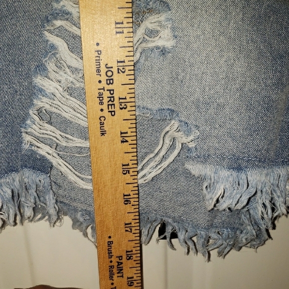 Fashion to Figure Light Blue Distressed Jean Shorts. - Picture 7 of 7